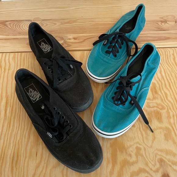 Lot 2 pairs Vans Lo Pro Size 10 black & teal - Picture 1 of 3